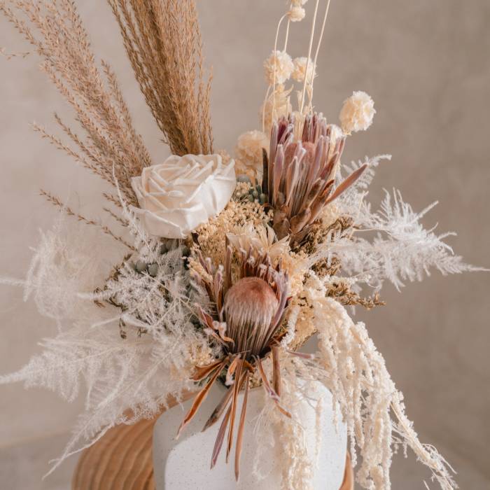 white-bundled-flower-assortments